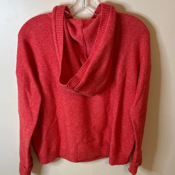 CAbi Pink Knit Hooded Sweater with Front Pocket Details. Style 4473 - Picture 4 of 7